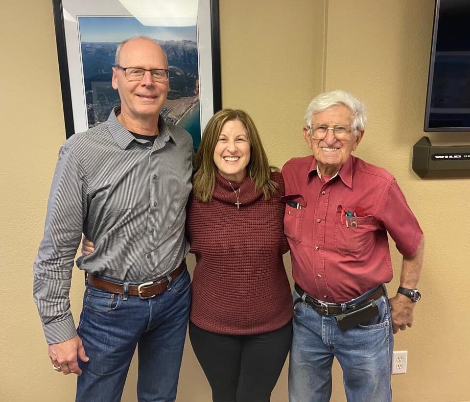 World War 2 Veteran Albert Markus with his daughter, Teresa Dietrich and her husband Dan Dietrich